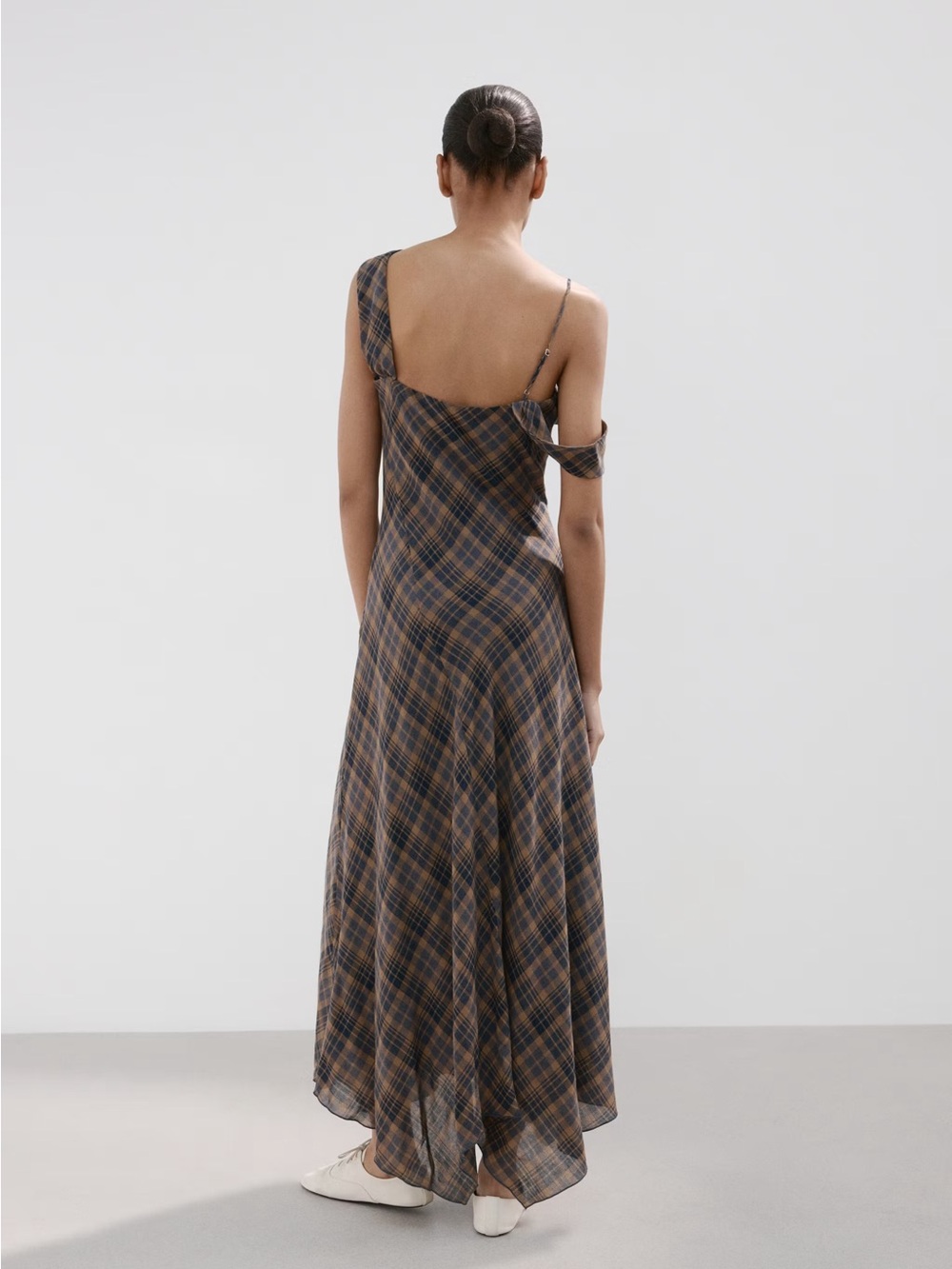 NWT (size 8) Mango CHECK ASYMMETRICAL DRESS - Picture 3 of 11